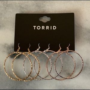 Gold/silver/rose gold hoop earrings